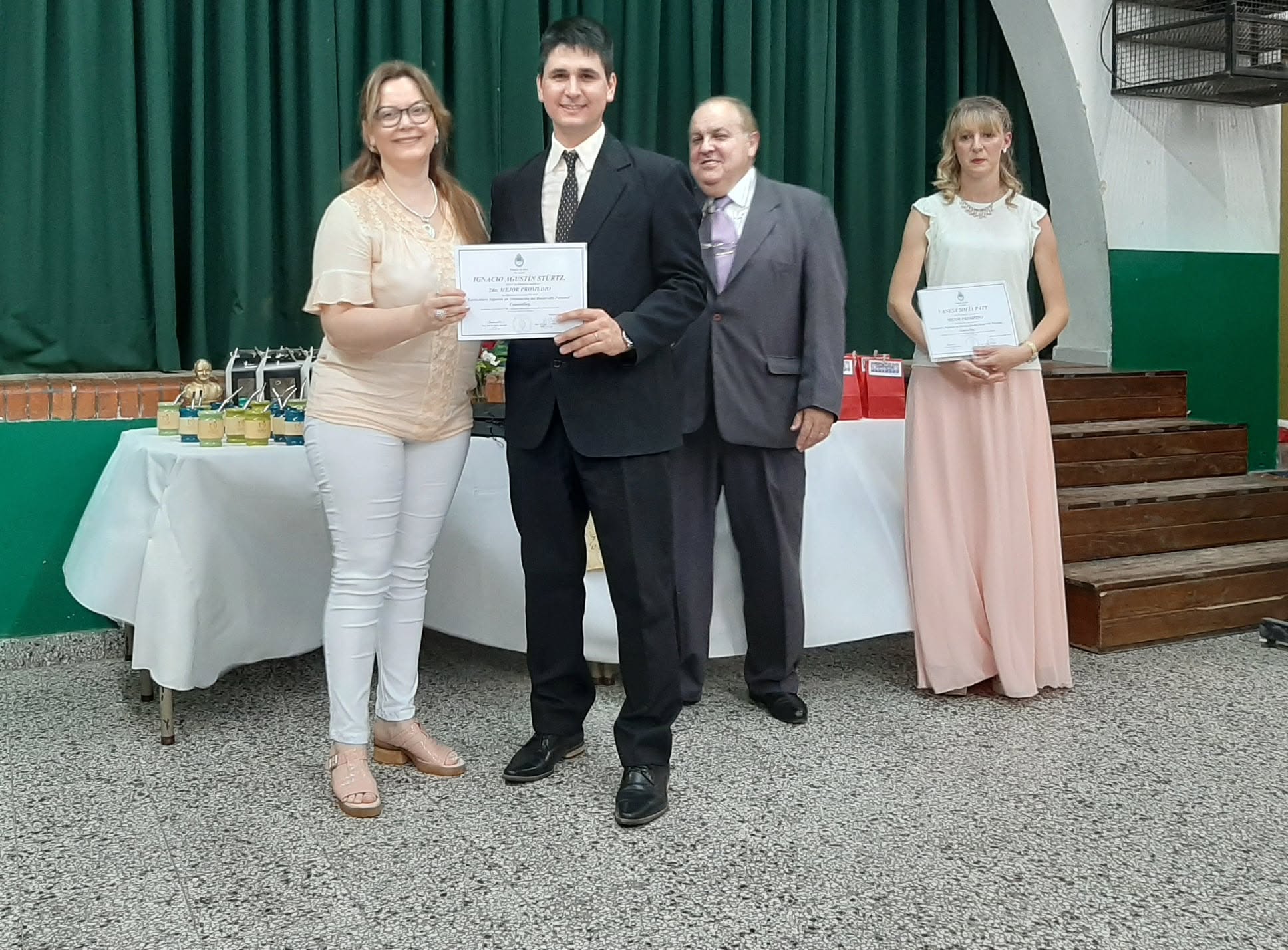 Entrega de diplomas de Counseling en Paraná